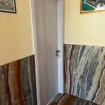 Mediteran Fedett Medences Apartmanhaz Szántód