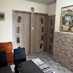 Mediteran Fedett Medences Apartmanhaz Szántód