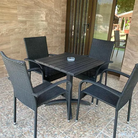 Mediteran Fedett Medences Apartmanhaz Apartment Szantod