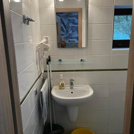 Apartament Mediteran Fedett Medences Apartmanhaz Szántód