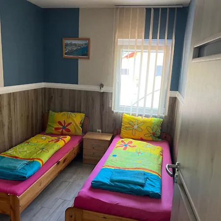 Mediteran Fedett Medences Apartmanhaz Daire *