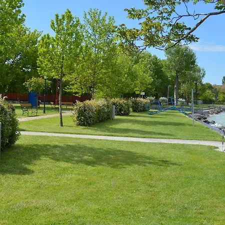 Mediteran Fedett Medences Apartmanhaz Szantod