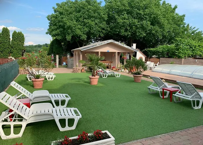 Apartamento Mediterán Fedett Medencés *