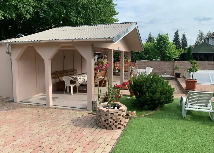 Mediteran Fedett Medences Apartmanhaz * Szántód