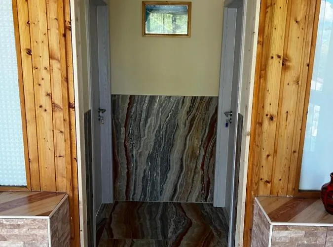 Mediterán Fedett Medencés Apartamento