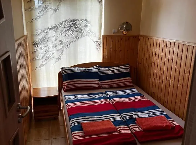 Mediteran Fedett Medences Apartmanhaz Daire *