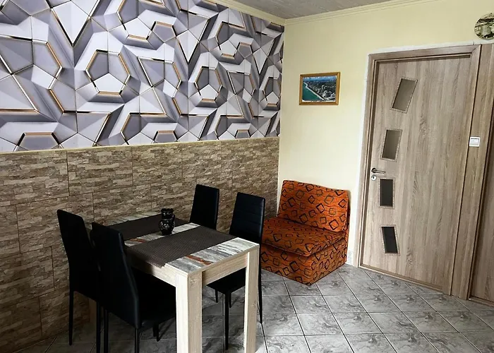 Apartamento Mediterán Fedett Medencés